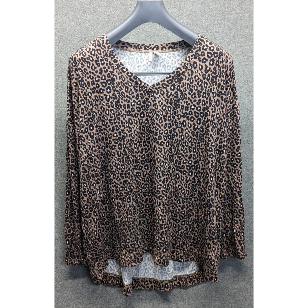 Nordstrom Womens Soft Knit Top Cheetah Print Stretch Shirt V-Neck Size M